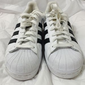 Adidas Superstar sneaker